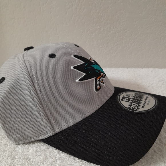 Sharks - Picture 3 of 5